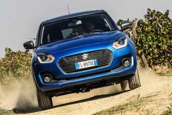 Sportos terepjárót készít elő a Suzuki