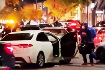 Autós tolvajok tartják rettegésben a környéket, mint valami mozifilmben