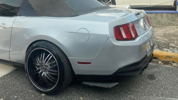 Ezzel a borzalmas átalakítással megszületett a legcsúnyább Mustang 3 | Vezess Ezzel a borzalmas átalakítással megszületett a legcsúnyább Mustang 3