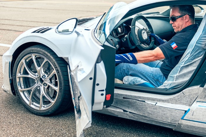 Irigylésre méltó autós munkája van ennek a férfinak 1