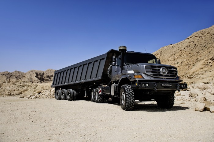 Zetros nyerges vontatóval a világ minden tájára 1 | Vezess Zetros nyerges vontatóval a világ minden tájára 1