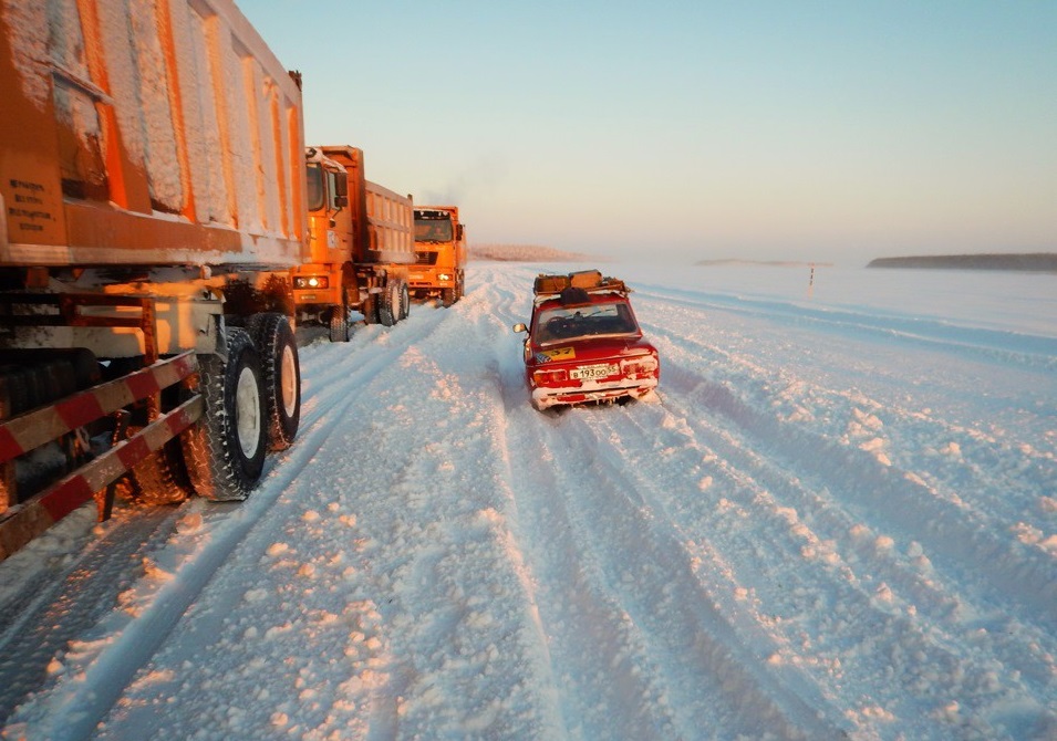Élet-halál harc közlekedni a kőkemény orosz télben 8