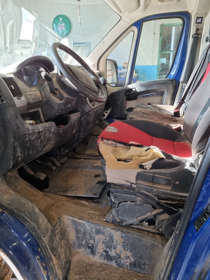 13 friss fotó a műhelyek sírva röhögős poklából 11