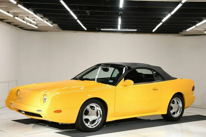 Ez a Ford prototípus mutatja, hogy nem mindenki találta el a retró stílust 2