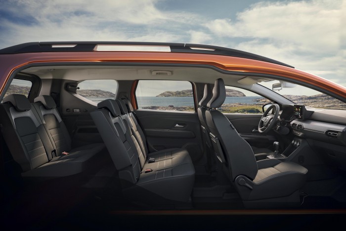 Der siebensitzige Dacia wird unter 6 Millionen sein. Wir zeigen die Preise von Jogger! 5 Der siebensitzige Dacia wird unter 6 Millionen sein. Wir zeigen die Preise von Jogger! 5