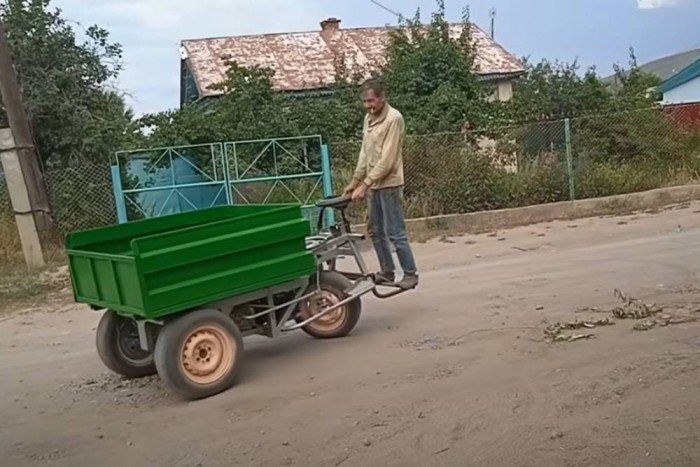 Íme, a kerti kis csettegők deluxe verziója