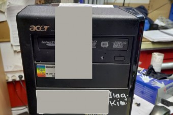 Illegális szoftverrel autót javító szakikra csapott le a NAV