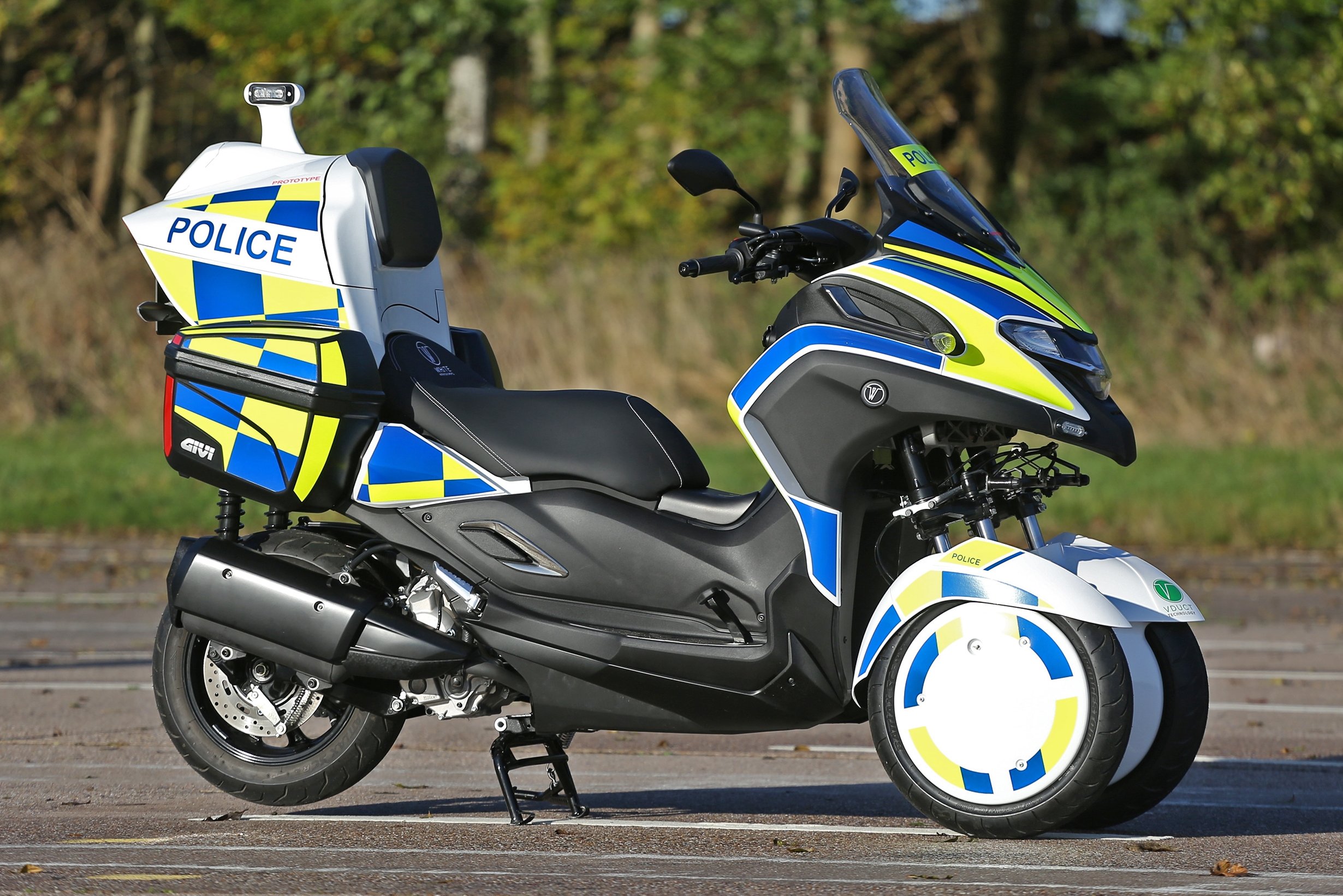 Hibrid motorkerékpárt kaptak a rendőrök 4