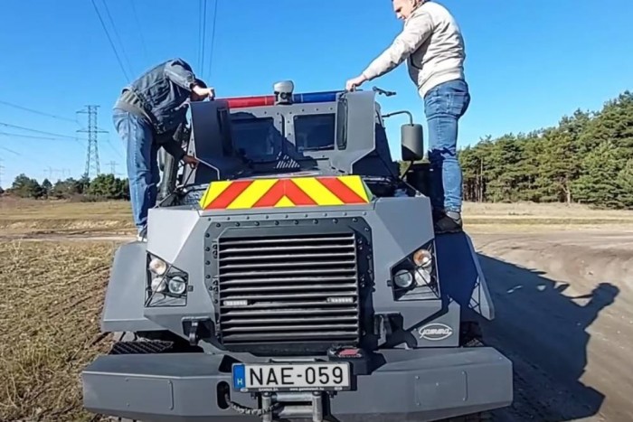 Kőkemény magyar gép védi a paksi atomerőművet