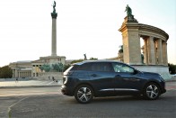 Töltve, nem keverve – Peugeot 3008 Hybrid 35