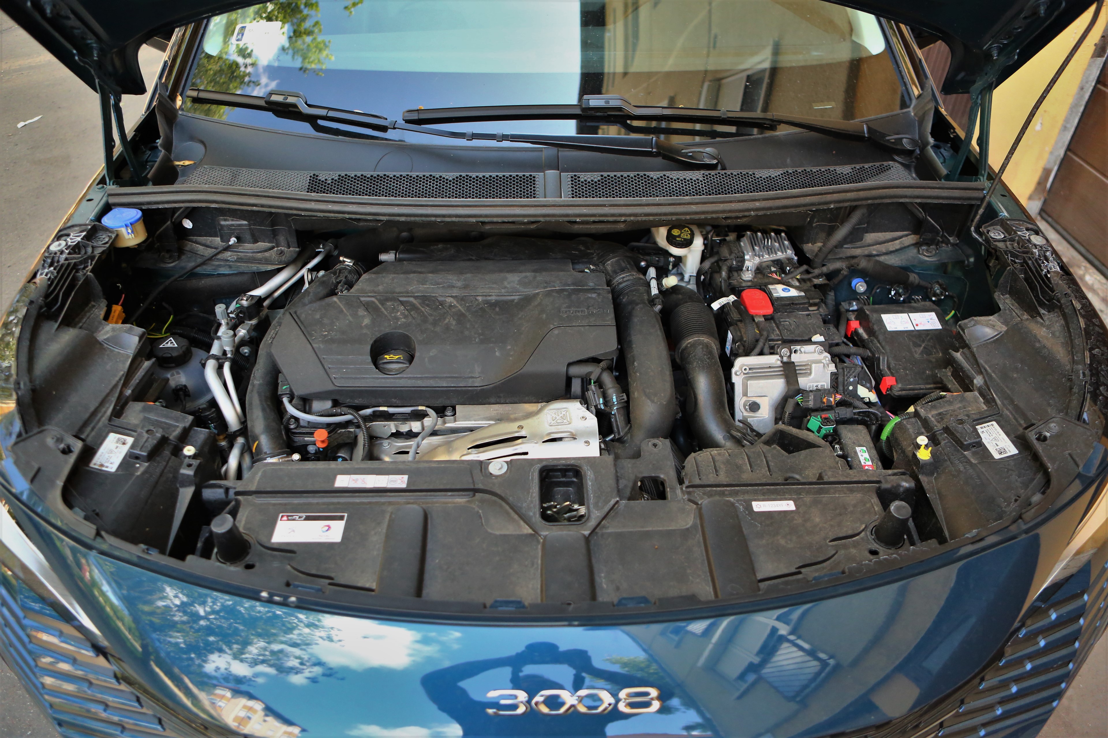 Töltve, nem keverve – Peugeot 3008 Hybrid 23