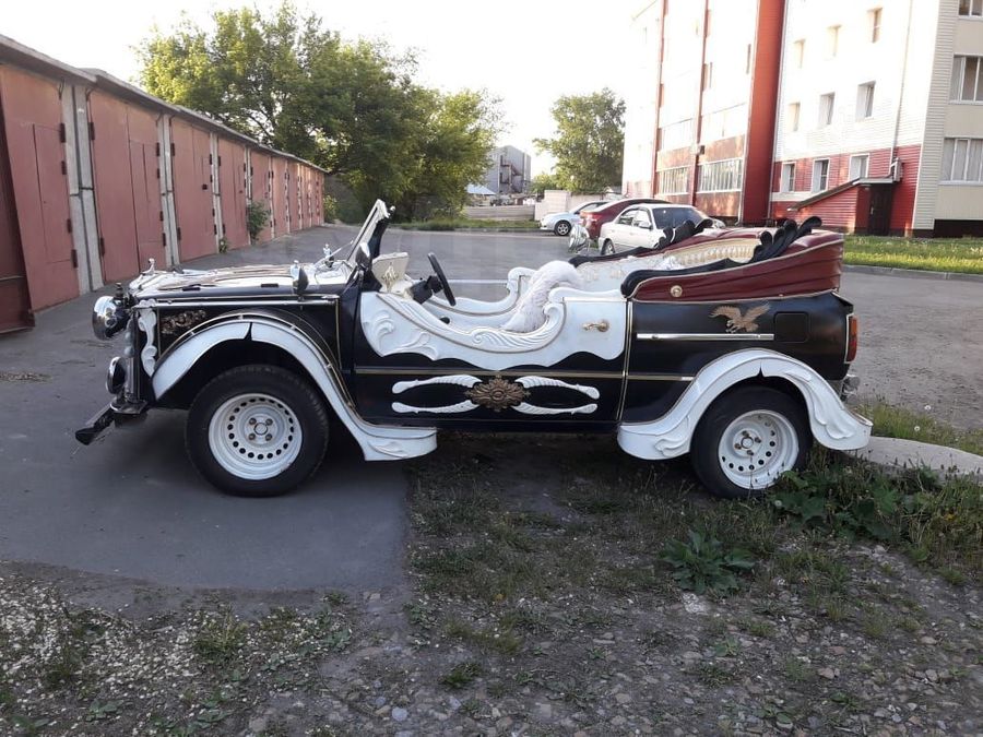 Dekadens bulihintót faragtak a szürke városi kisautóból 5 | Vezess Dekadens bulihintót faragtak a szürke városi kisautóból 5