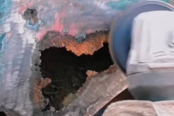 Karosszéria lakatolása, ahogy a régi mesterek csinálták