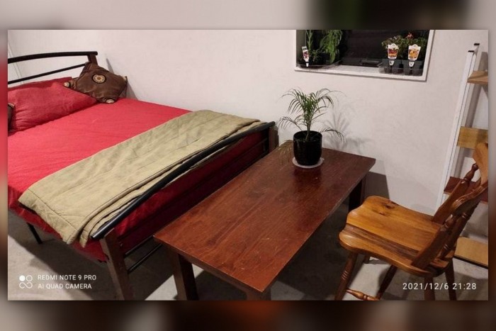 Megdöbbentő lakótárs vár ebben az albérletben 