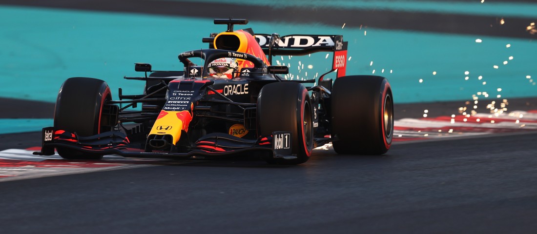 F1: Verstappené a bajnoki finálé első rajthelye