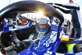 F1: Élete végéig ingyen Red Bullozhat Latifi 