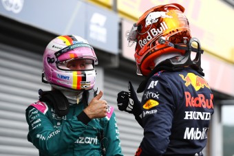 Verstappen sikerének szorít az F1-es mezőny