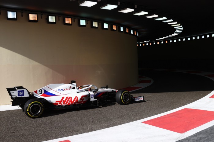F1: Koronavírusos, kihagyja a szezonzárót Mazepin