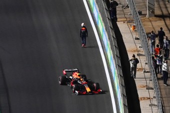 F1: Kiderült, kap-e büntetést Verstappen