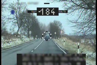 Úgy sietett ez az autós, mintha így előbb jönne 2022