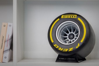 Elit luxuskütyü készül ezekből a miniatűr F1-es kerekekből