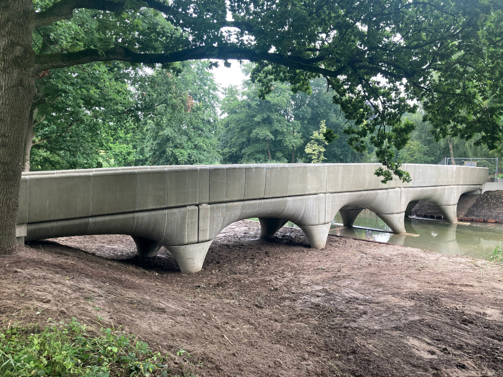 Itt a jövő, kinyomtattak egy hidat 1