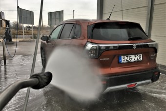 Ezért kell autót mosnod télen. Adunk pár tippet is hozzá!