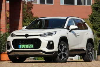 Erősáram: teszten a 20 milliós Suzuki