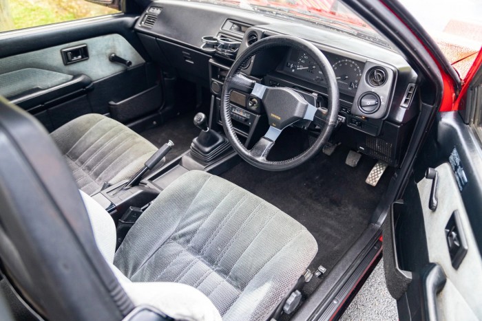 Bérelt helye lenne a garázsban ennek a Toyotának 7 | Vezess Bérelt helye lenne a garázsban ennek a Toyotának 7