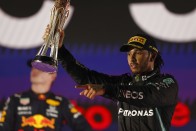 F1: Hamilton már lezárta a tavalyi szezont 1