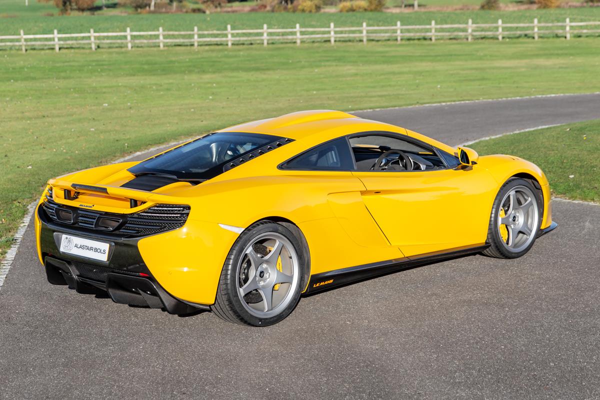 A limitált szériában is kakukktojás ez a McLaren 5