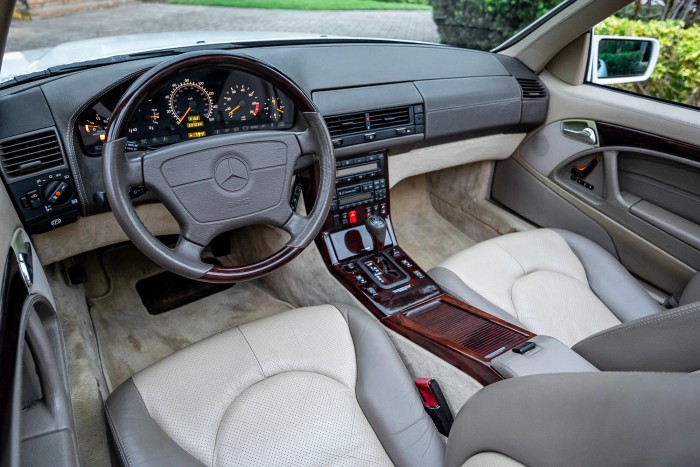 Irány Miami ezzel a Mercedes kabrióval! 7