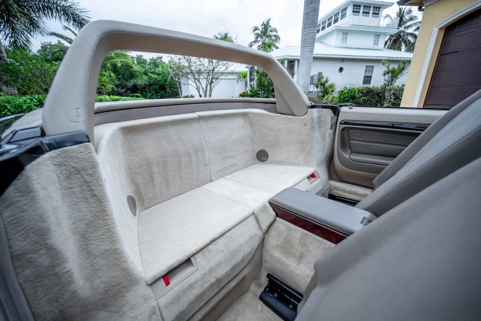 Irány Miami ezzel a Mercedes kabrióval! 6