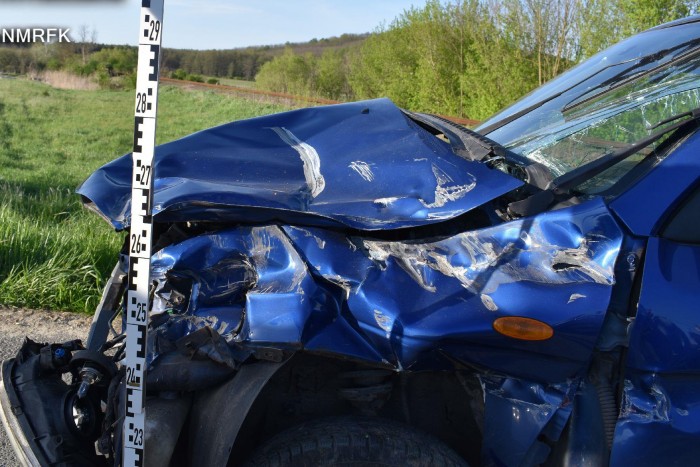 Vonatnak ütközött autójával, megbírságolták