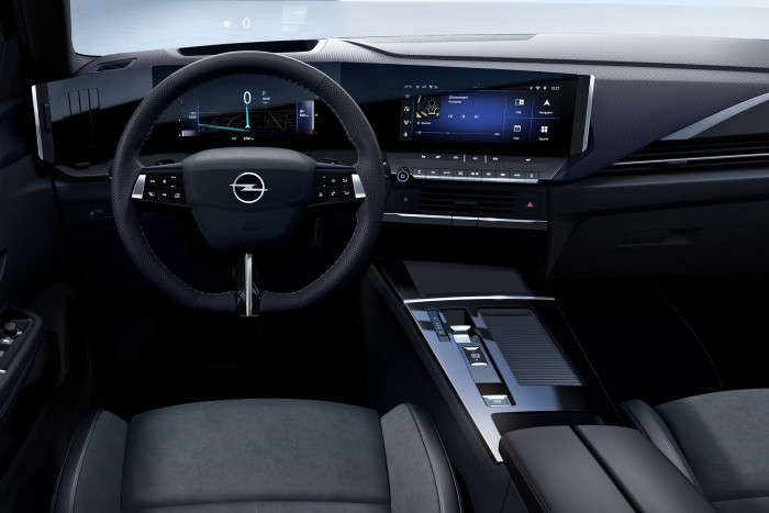 Megérkezett az Opel Astra kombi! 9