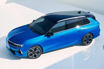 Megérkezett az Opel Astra kombi!