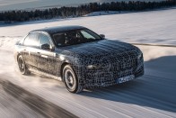 Érkezik a BMW elektromos luxusszedánja 21