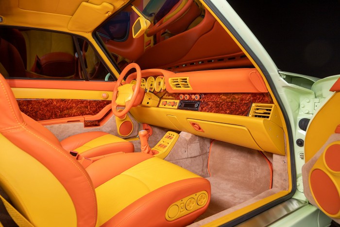 Káprázik a szem ettől a milliárdos sejk által rendelt Porsche-beltértől 2