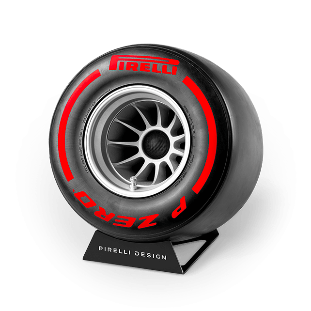 Elit luxuskütyü készül ezekből a miniatűr F1-es kerekekből 2 | Vezess Elit luxuskütyü készül ezekből a miniatűr F1-es kerekekből 2