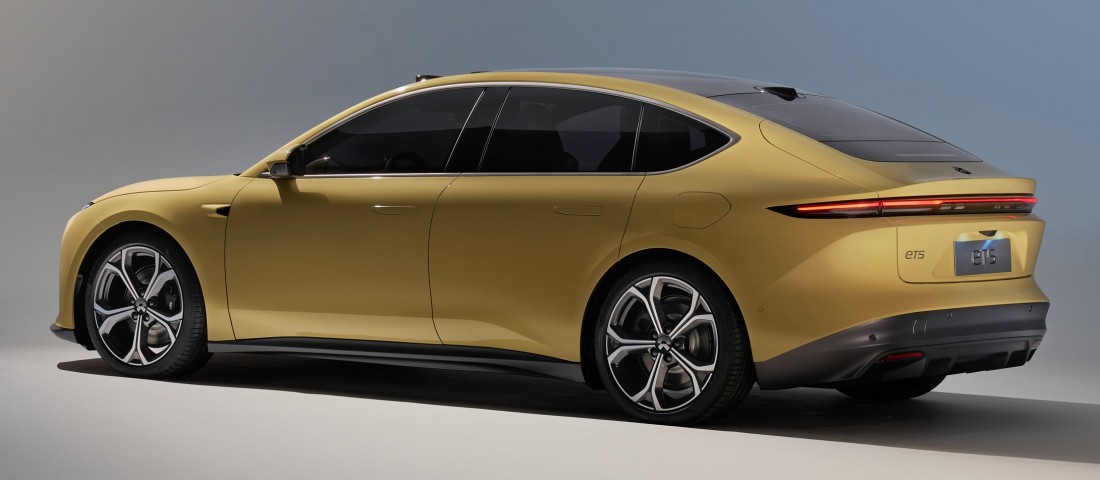 Jön az 1000 kilométeres villanyautó