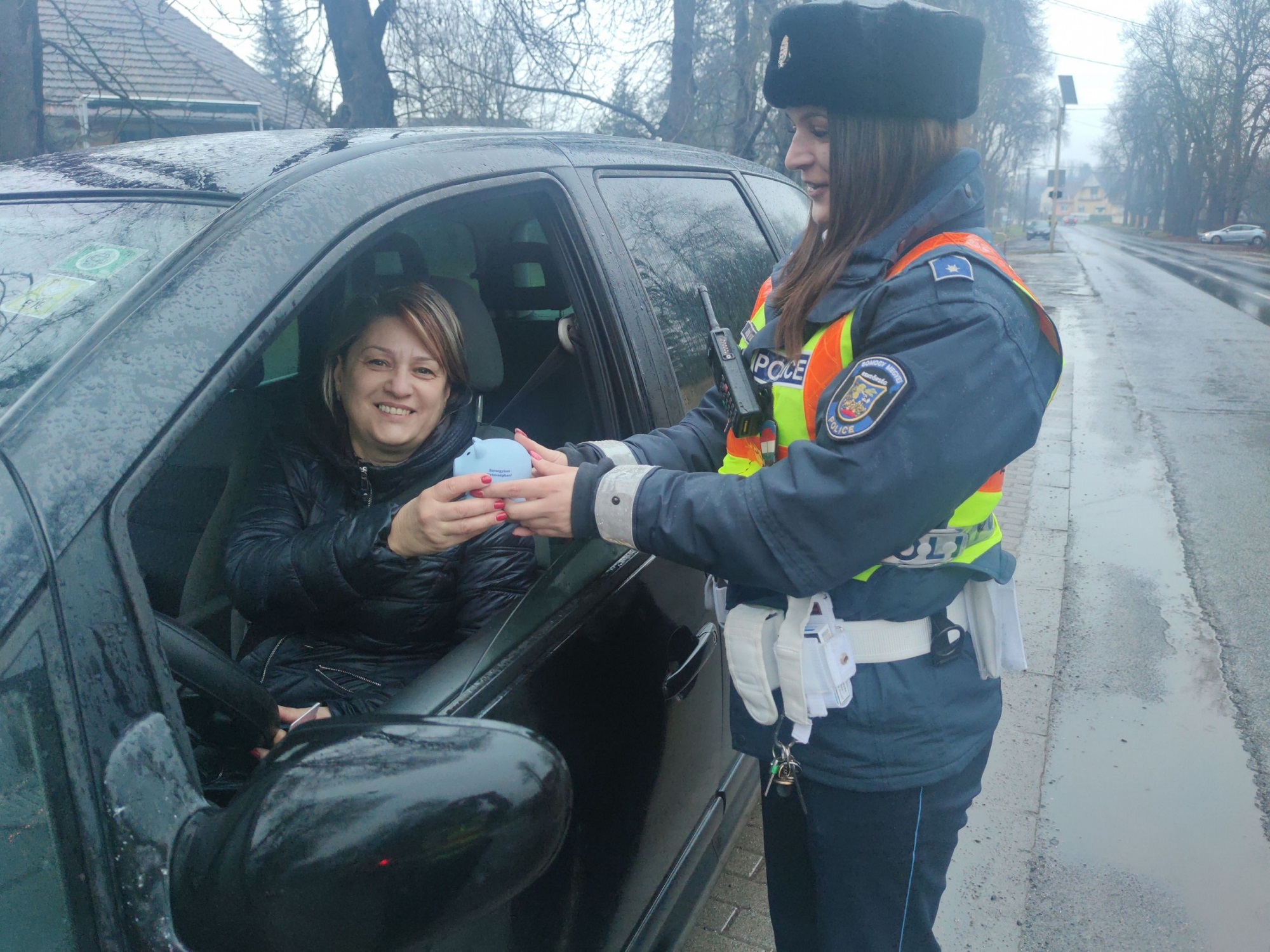 Csoki és malac járt a szabályos autósoknak 1