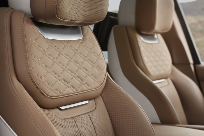 1,6 millió variáció létezik egy autóra 8 | Vezess 1,6 millió variáció létezik egy autóra 8