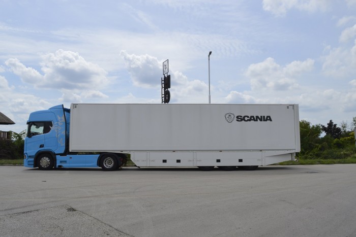 Alaposan visszafogták ennek a V8-as Scaniának az étvágyát 20 Alaposan visszafogták ennek a V8-as Scaniának az étvágyát 20
