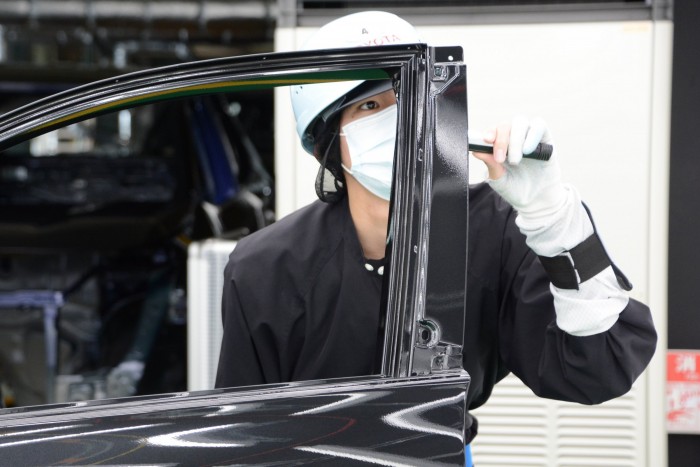 Felfüggesztették az új Land Cruiser gyártását 6