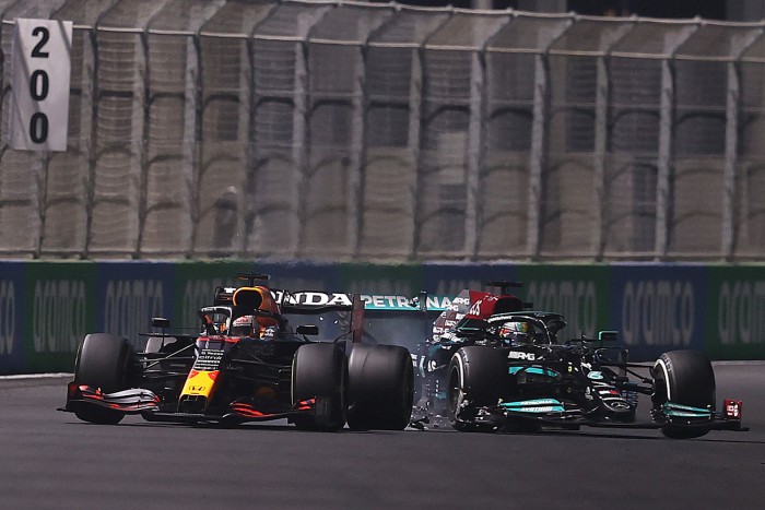 F1: Ezeken a döntéseken múlhatott a bajnokság 10 F1: Ezeken a döntéseken múlhatott a bajnokság 10