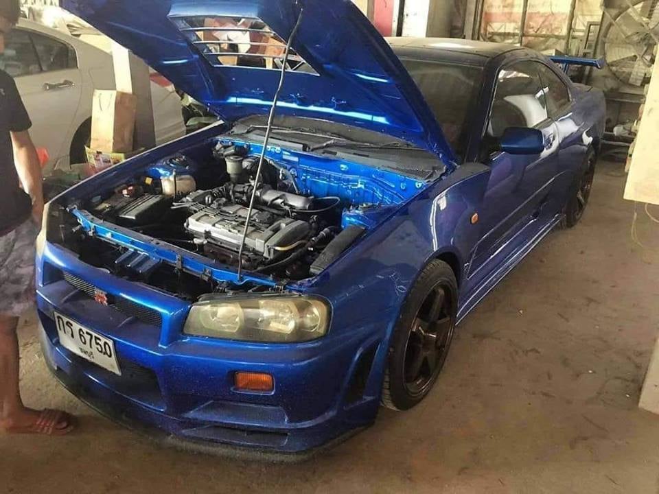 Nagyon akart egy Nissan GT-R-t, de csak egy Rover volt otthon 6