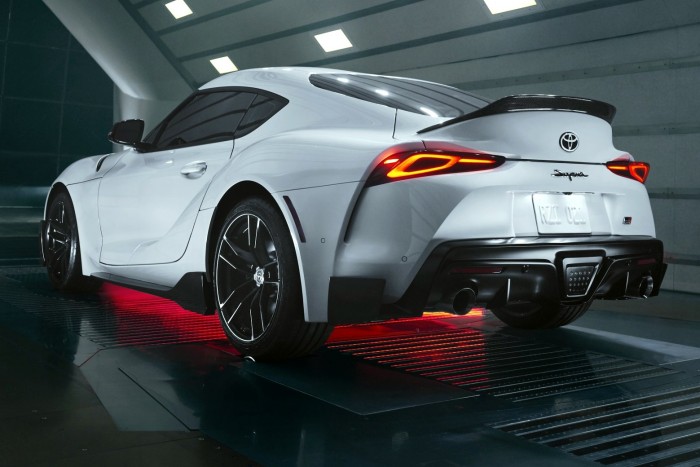 Egyetlen számjegytől különleges ez a sportkocsi