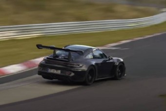 Látványosan kemény tempóban tesztelik a friss Porsche 911 GT3 RS-t
