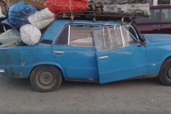 Ezek a Ladák agyig megpakolva, lógó béllel is húzzák az igát