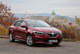 Háromhengeres belépő, mégsem a világ vége – Renault Mégane GrandCoupé